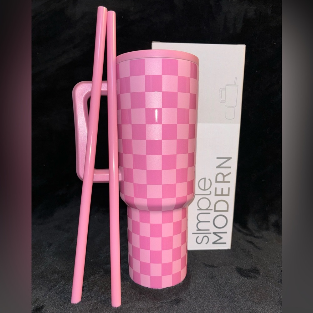 Pink Checkmate Simple Modern Pink Plaid 40oz Tumbler NEW in Box